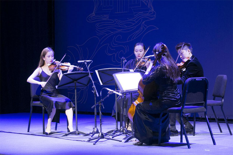 000000.jpg 000000.jpg