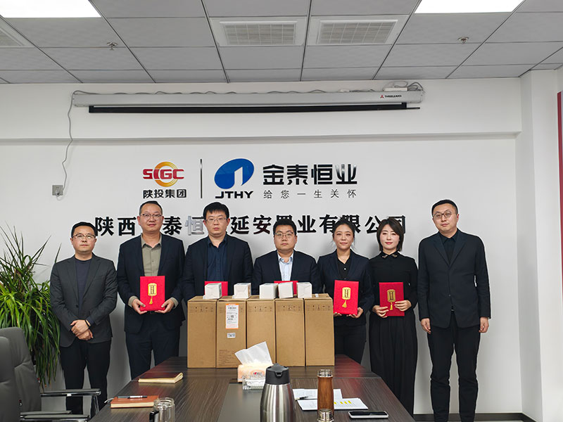 000000.jpg 000000.jpg